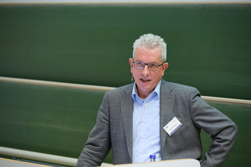 %_tempFileName50-Jahre-Informatik_273%