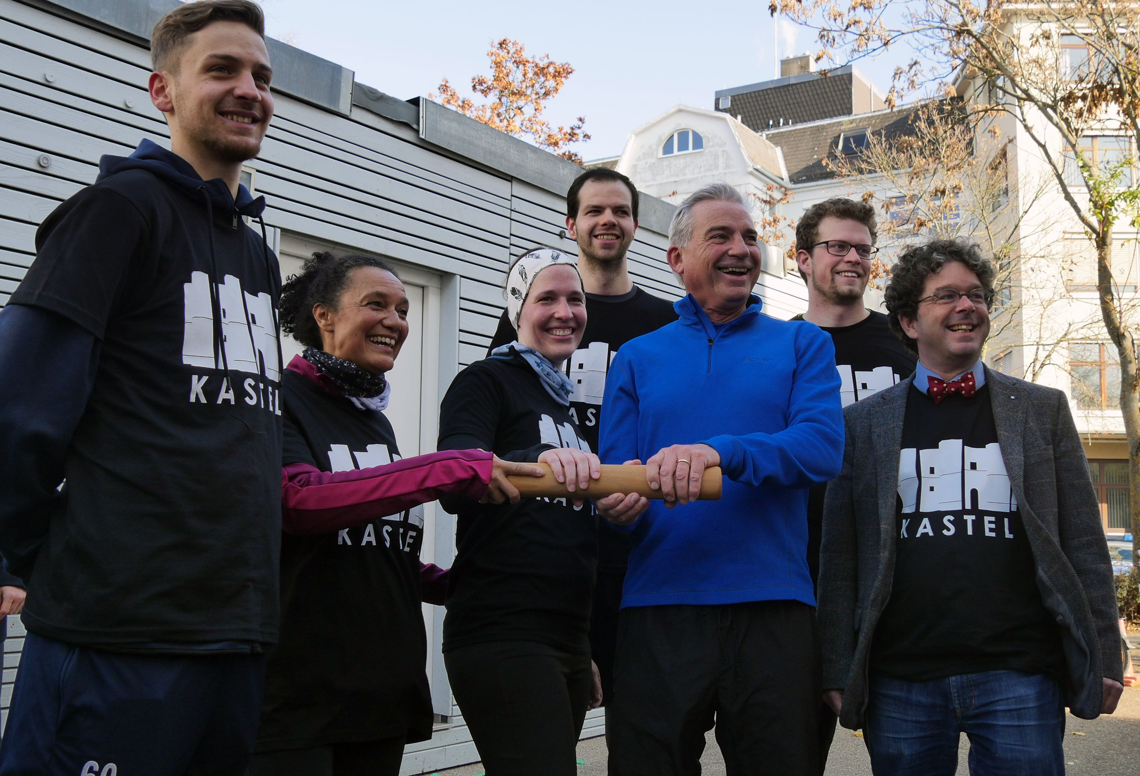 Minister Strobel und das KASTEL Läuferteam