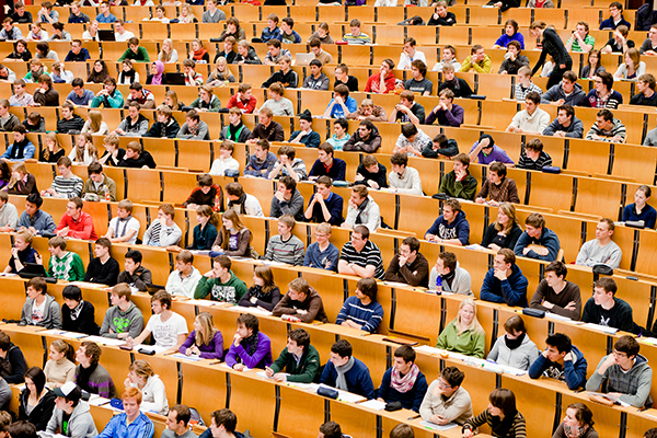 Studierende im Audimax